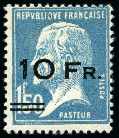 Stamp of France » Poste Aérienne 1928 ILE DE FRANCE 10F sur 90c et 10F sur 1F50