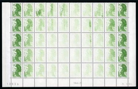 Stamp of France 1984 Liberté de Gandon, 1F70 vert avec variété "manque d'encre" en bas de feuille de 50 exemplaires, neuf sans ch., TB, signé Calves