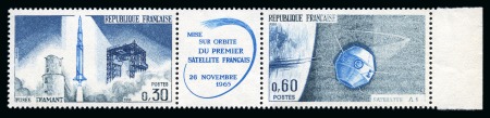 Stamp of France 1965 Satellite : 3 Tryptiques avec variétés (deux avec couleurs dégradées dont un signé Brun, un avec satellite bleu), plus triptyque non-dentelé, neuf sans ch., TB, rare (4)