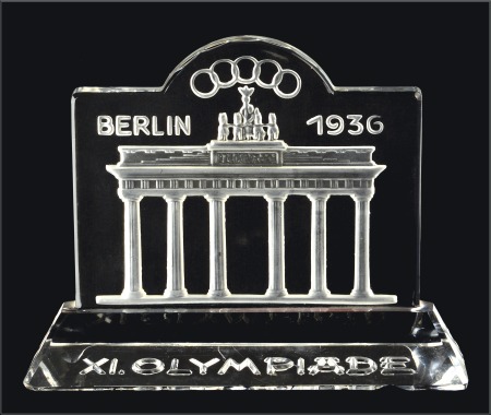 Stamp of Olympics Statues: Glass statue (110 mm) showing Brandenburg