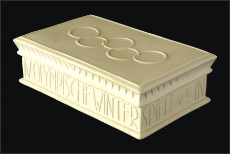 Stamp of Olympics Porcelain: Nymphenburg white porcelain box present
