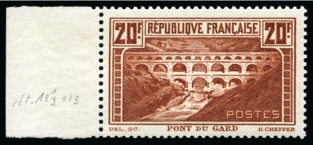 Stamp of France 1929-31 20F Pont du Gard dent. 13 1/2 x13, bdf, ne