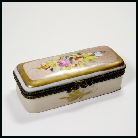 Stamp of Stamp Boxes Miscellaneous Materials: Handpainted porcelain stamp box with two sliding compartments