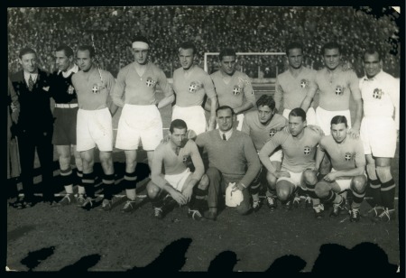 Stamp of Thematics » Sport and Games » Football 1931 Original press agency photo of the Italian national team which played against Hungary in December 1931