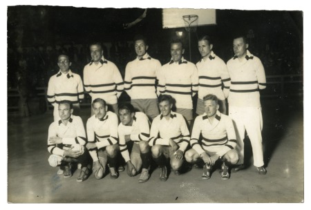 Stamp of Olympics » Collections & Miscellaneous Lots 1930-34, BASKETBALL: Group of 12 original PRESS PHOTOS from an Argentinean press company 