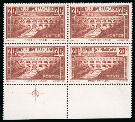 Stamp of France » Émissions à partir de 1900 1929-1931, Variété d'essuyage sur bloc de 4 Pont