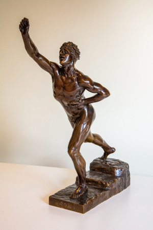 Stamp of Olympics » Olympic Statues Bronze figure "Nenikhkamen" (we are victorious) by