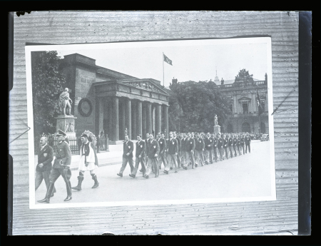 Stamp of Olympics » 1936 Berlin » Other Memorabilia 1936 Berlin glass negative slide depicting the famous