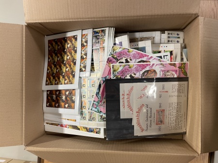 Stamp of Large Lots and Collections Box 26, All World, Stamps and sheets with nice topics,