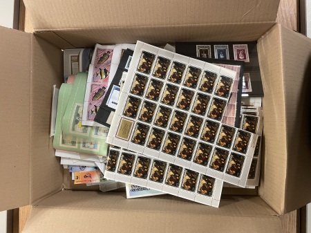 Stamp of Large Lots and Collections Box 37, All World, Stamps and sheets with nice topics,