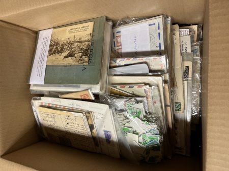 Stamp of Large Lots and Collections 1843-2000, box full of small collection of worldwide