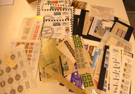 Stamp of Large Lots and Collections France: 1900-2010, Box of mint stamps to be noted blocks