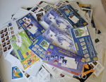 Stamp of France » Collections 1960-2010, dans une boîte grosse accumulation de divers