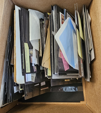 Stamp of Large Lots and Collections All World : 1860-2000, thousands of mint and used stamps