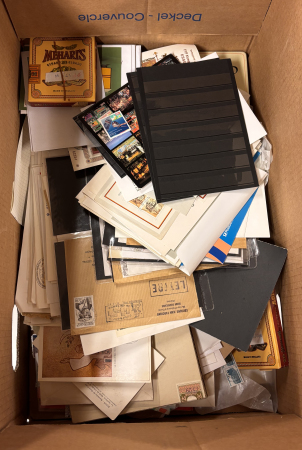 Stamp of Large Lots and Collections World : 1860-2010, in two very large boxes (more than 40 kgs!!!), attractive lot of thousands stamps