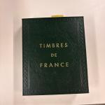 Stamp of France » Collections France : 2005-2018, dans quatre grosses reliures Yvert collection neufs ** et oblitérés.