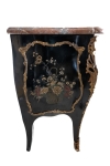 Stamp of Feldman International Auctions » Mobilier, Objets d'Art & Design / Furniture, Objets d'Art & Design Importante commode Louis XV en laque de Coromandel