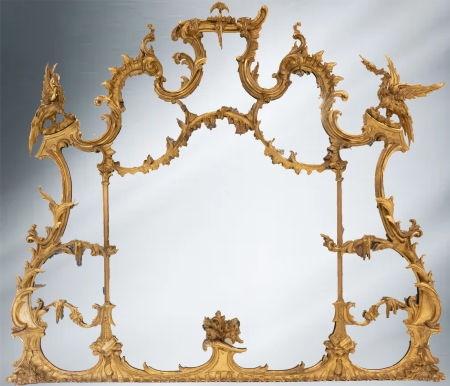 Stamp of Feldman International Auctions » Mobilier, Objets d'Art & Design / Furniture, Objets d'Art & Design Exceptionnel miroir Georges III époque coloniale américaine d’après Chippendale. XVIIIème siècle