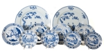 Stamp of Feldman International Auctions » Art d'Orient & d'Extrême-Orient / Asian & Oriental Art Chine. Ensemble de porcelaines à décor bleu & blanc. Epoque Kangxi