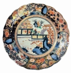 Stamp of Feldman International Auctions » Art d'Orient & d'Extrême-Orient / Asian & Oriental Art Japon. Paire de plats à décor Imari. Début XVIIIème siècle. Période Edo