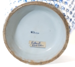 Stamp of Feldman International Auctions » Mobilier, Objets d'Art & Design / Furniture, Objets d'Art & Design Delft. Paire de vases couverts balustre en faience. XIXème siècle