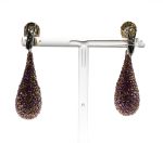 Stamp of Feldman International Auctions » Bijoux - Haute Joaillerie / Jewellery PAIRE DE PENDANTS D'OREILLES EN FORME DE GOUTTES