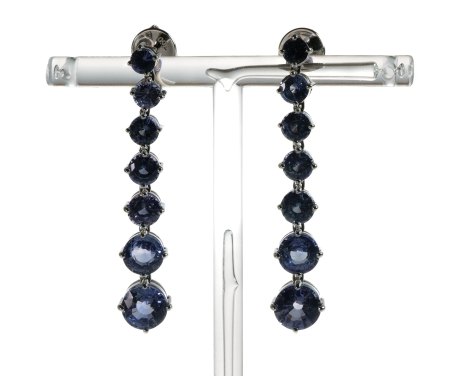 Stamp of Feldman International Auctions » Bijoux - Haute Joaillerie / Jewellery PAIRE DE PENDANTS D'OREILLES