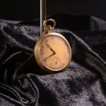 Stamp of Feldman International Auctions » Montres / Watches ZENITH. MONTRE DE POCHE PETITE SECONDE.