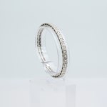 Stamp of Feldman International Auctions » Bijoux - Haute Joaillerie / Jewellery Bracelet tennis rivière en or gris 750 serti de 41 diamants