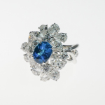 Stamp of Feldman International Auctions » Bijoux - Haute Joaillerie / Jewellery Bague tourmaline Paraiba et diamants   Ornée d'une