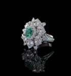 Stamp of Feldman International Auctions » Bijoux - Haute Joaillerie / Jewellery Bague tourmaline Paraiba Brazil et diamants