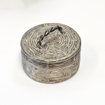 Stamp of Feldman International Auctions » Art d'Orient & d'Extrême-Orient / Asian & Oriental Art BETEL-NUT BOX