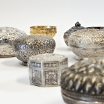 Stamp of Feldman International Auctions » Art d'Orient & d'Extrême-Orient / Asian & Oriental Art BETEL-NUT BOX