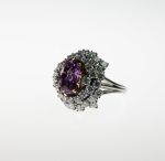 Stamp of Feldman International Auctions » Bijoux - Haute Joaillerie / Jewellery BAGUE SAPHIR ROSE ET DIAMANTS