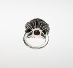 Stamp of Feldman International Auctions » Bijoux - Haute Joaillerie / Jewellery BAGUE SAPHIR ROSE ET DIAMANTS