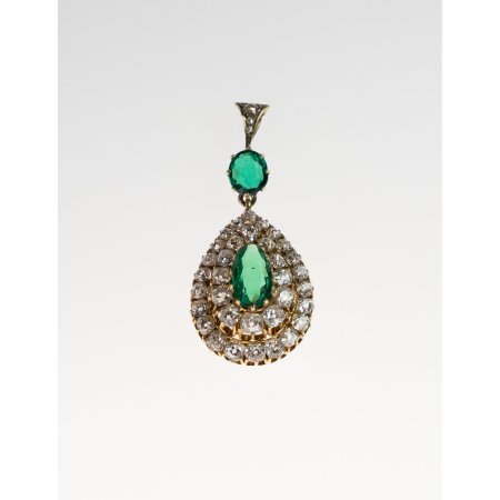 Stamp of Feldman International Auctions » Bijoux - Haute Joaillerie / Jewellery PENDENTIF