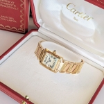 Stamp of Feldman International Auctions » Montres / Watches MONTRE BRACELET CARTIER EN OR JAUNE 750 "TANK FRANCAISE"