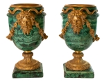 Stamp of Feldman International Auctions » Art Russe / Russian Art RARE PAIRE D'URNES EN MALACHITE RUSSE MONTÉES EN ORMOLU, MILIEU 19e SIECLE PROBABLEMENT SAINT PETERSBOURG