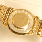 Stamp of Feldman International Auctions » Montres / Watches CHOPARD montre "Happy Diamonds" en or 750
