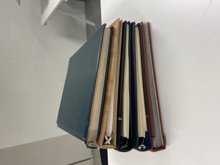 Stamp of Colonies françaises » St. Pierre et Miquelon 1958-2009 : en cinq gros albums et classeurs, ensemble