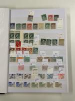 Stamp of France » Collections 1950-2010 : Dans un gros carton, volumineux vrac de