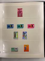 Stamp of Colonies françaises »  Grandes séries coloniales 1949-1985, Dans trois belles reliures, Grandes Séries