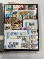 Stamp of Large Lots and Collections World : 1870-1990. Large and heavy box containing thousands