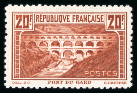 Stamp of France » Émissions à partir de 1900 France : 1929, YT n° 262B Pont du Gard dentelé 11 neuf *
