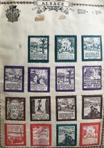 Stamp of France » Vignettes 1914, dans un vieil album des timbres de guerre, plusieurs