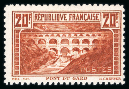 Stamp of France » Émissions à partir de 1900 1929, Pont du Gard Y&T n°262B, 20f chaudron type 1