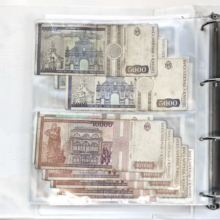 1849-1970s, Collection of banknotes and coins in two albums.