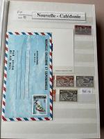 Stamp of Colonies françaises » Nouvelle-Calédonie 1942-2018, dans un gros classeur, collection poste