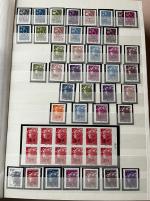 Stamp of Colonies françaises » Colonies Francaise Collections et Lots 1988-2025, dans un gros classeur, collection de Saint-Pierre