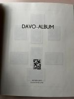 Stamp of Large Lots and Collections Thematics - Paintings: 1950-1980, in two Davo albums